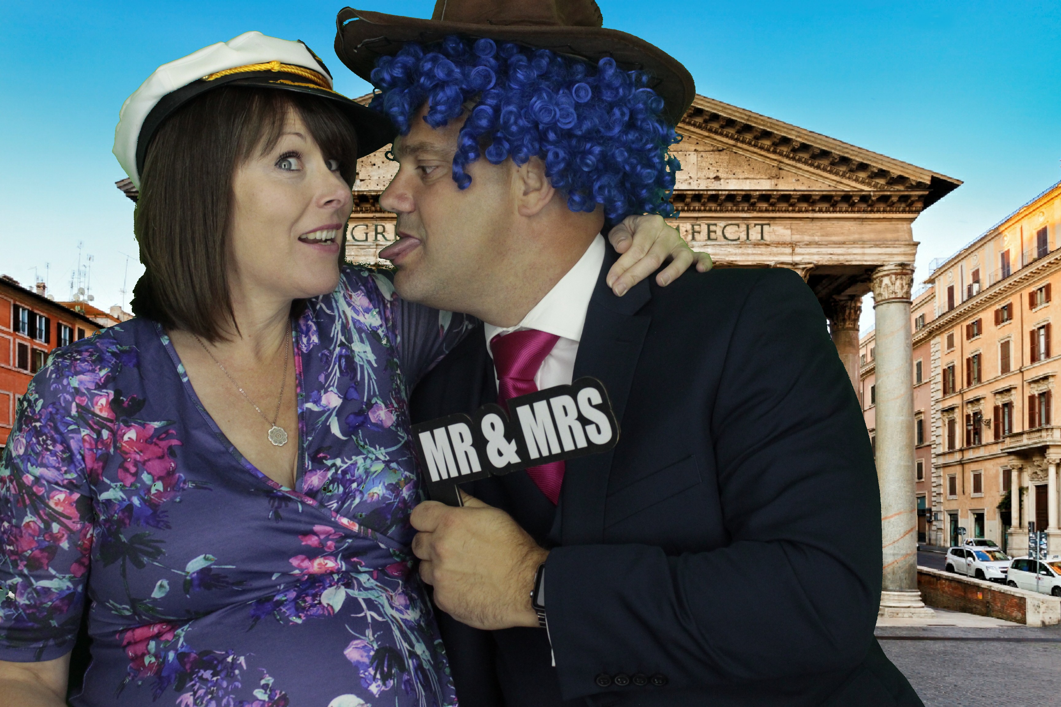 Nikki & Simon | View more photos from the event at gallery.myphotoboothexperience.co.uk/u/MyPhotoBoothExperienceLtd/Nikki-Simon